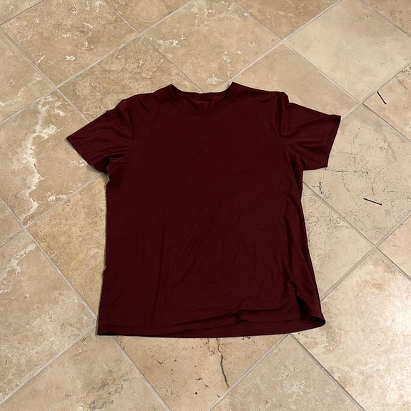 lululemon athletica Other - Lululemon Mens Burgundy Large Shirt Like New